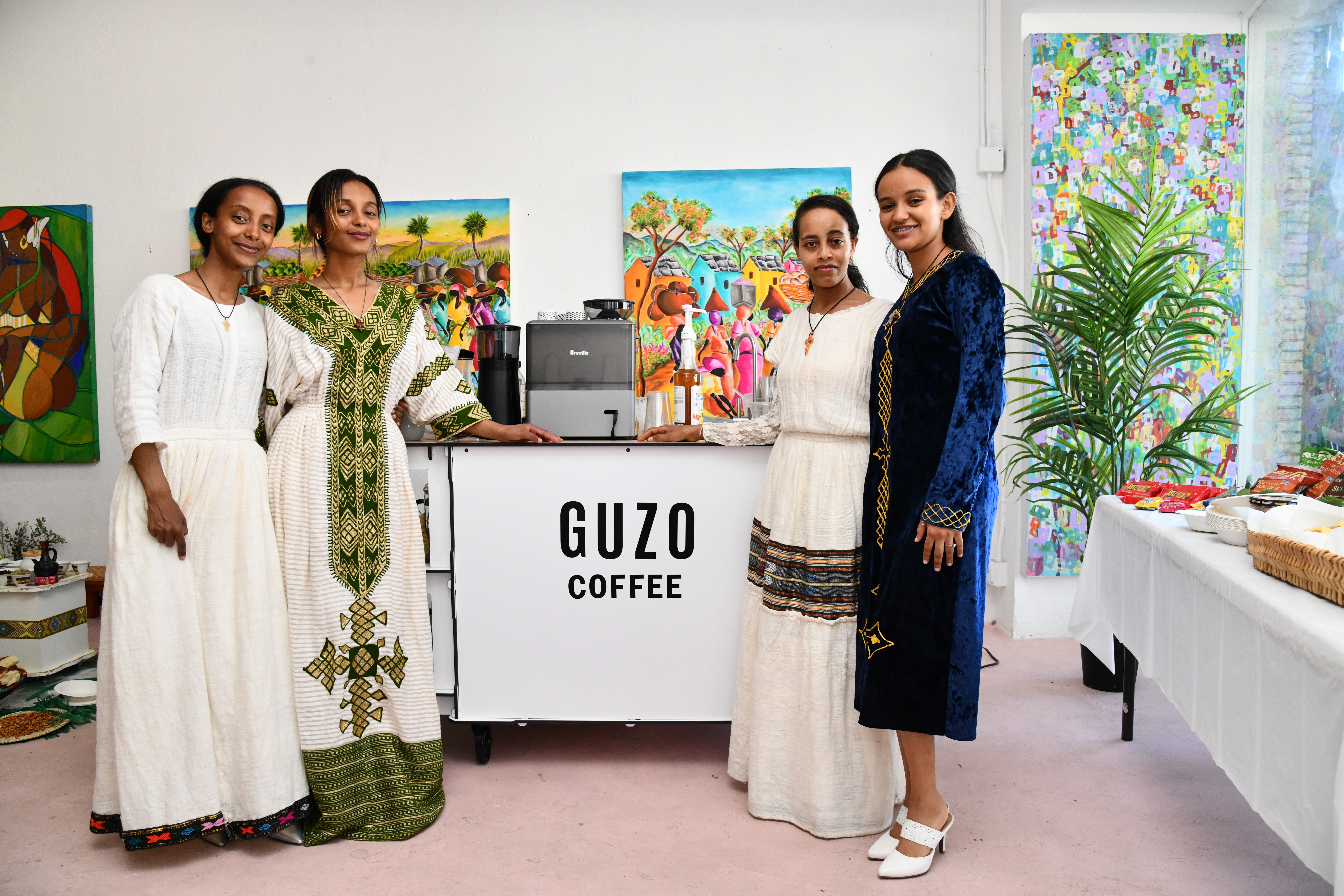GUZO team at the cart